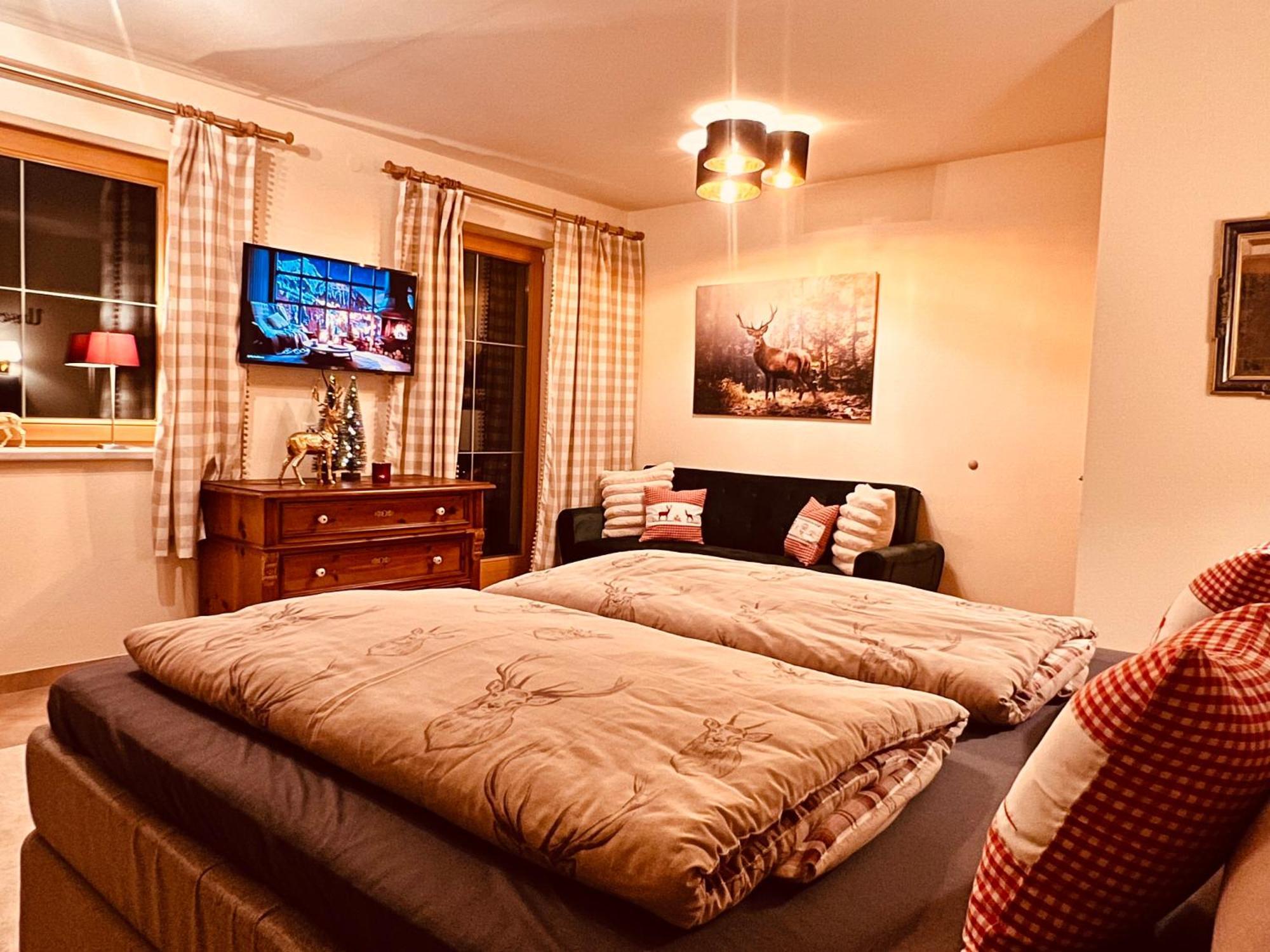 Sonnalm Panoramablick Garten Sauna Apartment